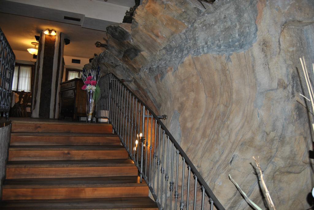 Casa Vacanza La Rocca كياسا إنْ فانمالينكو المظهر الخارجي الصورة