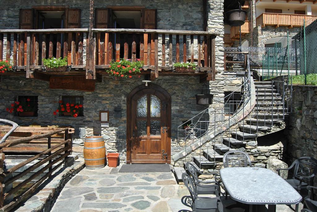 Casa Vacanza La Rocca كياسا إنْ فانمالينكو المظهر الخارجي الصورة