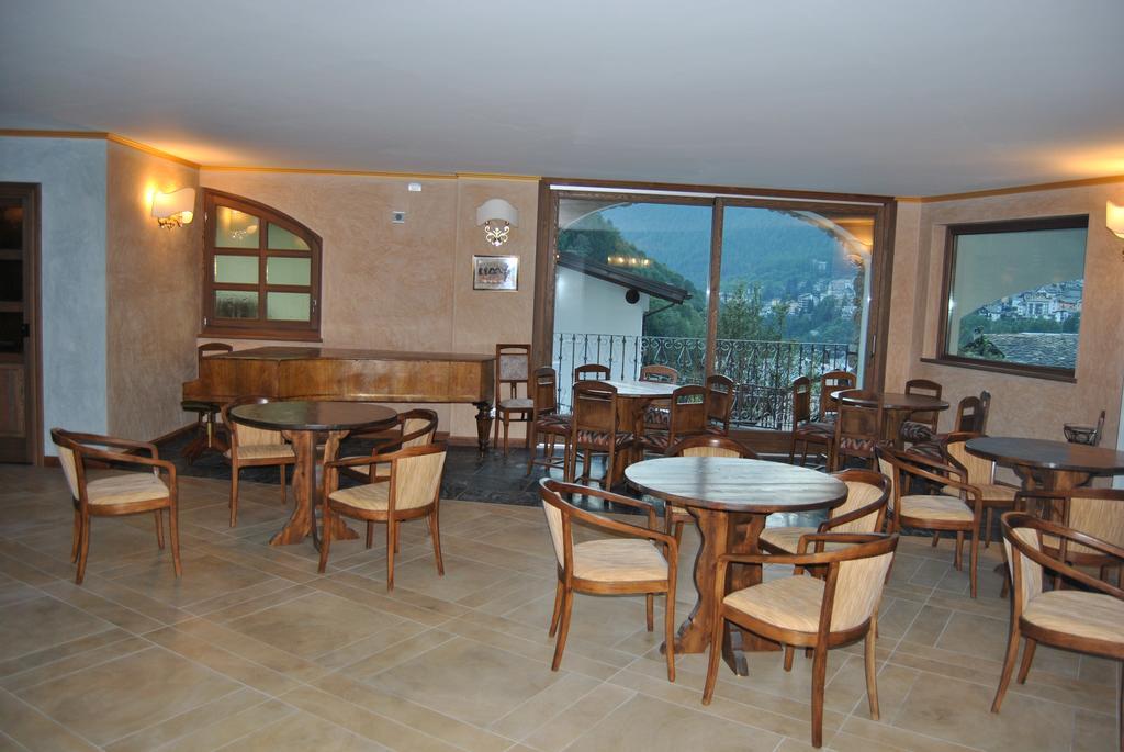 Casa Vacanza La Rocca كياسا إنْ فانمالينكو المظهر الخارجي الصورة
