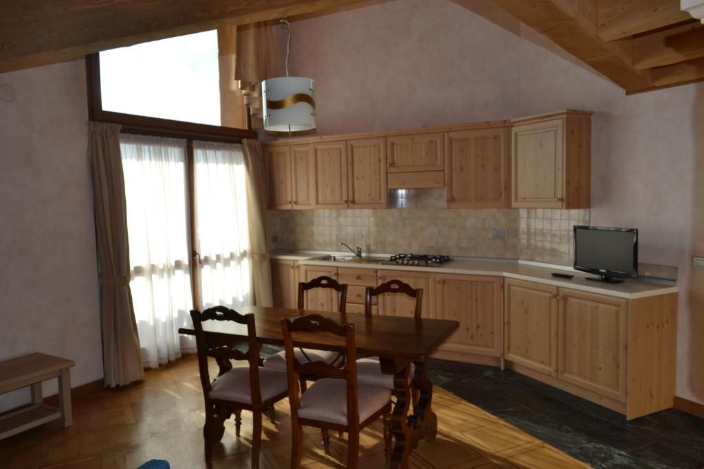 Casa Vacanza La Rocca كياسا إنْ فانمالينكو الغرفة الصورة